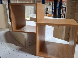 Lot de 2 niches en bois à poser – 38×38 cm