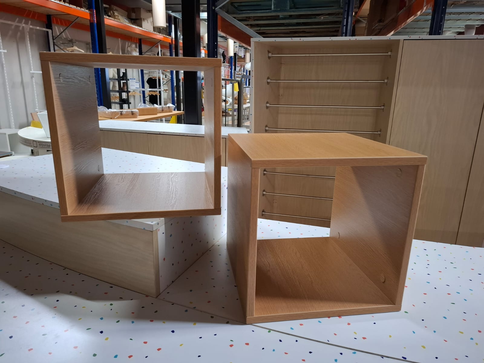 Lot de 2 niches en bois à poser – 38x38 cm