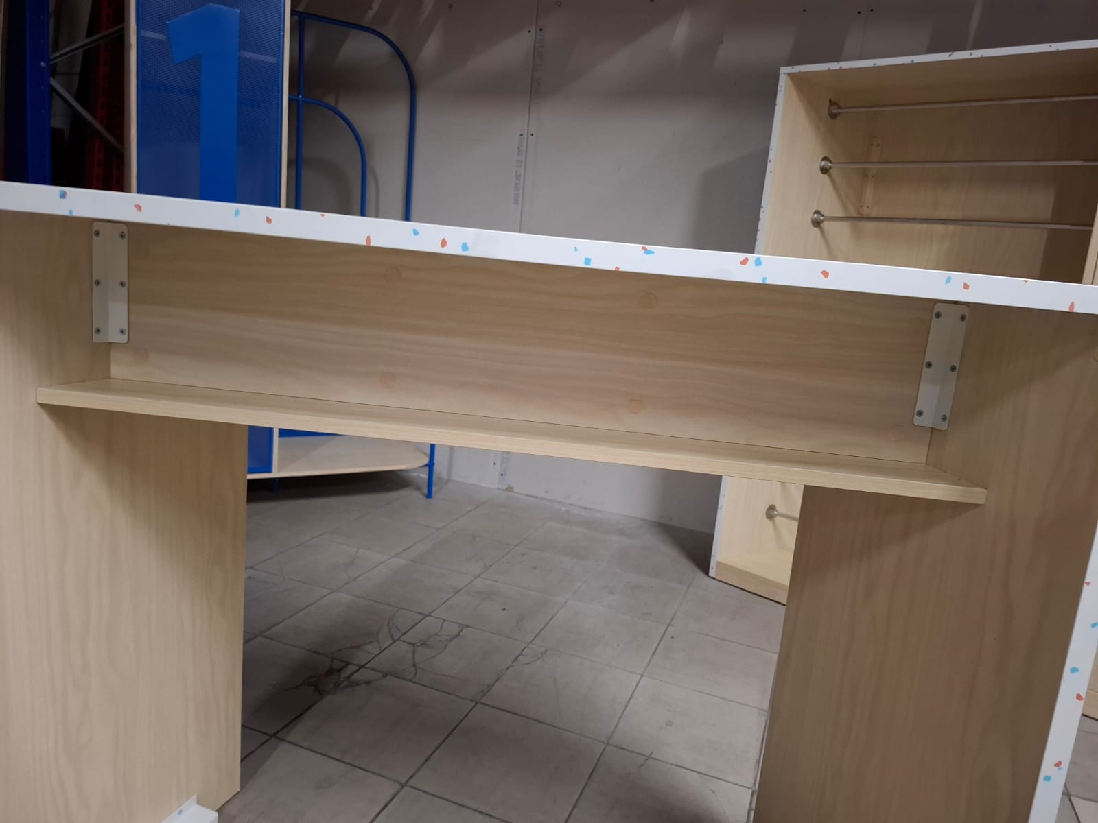 Meuble / table en bois – L110 cm