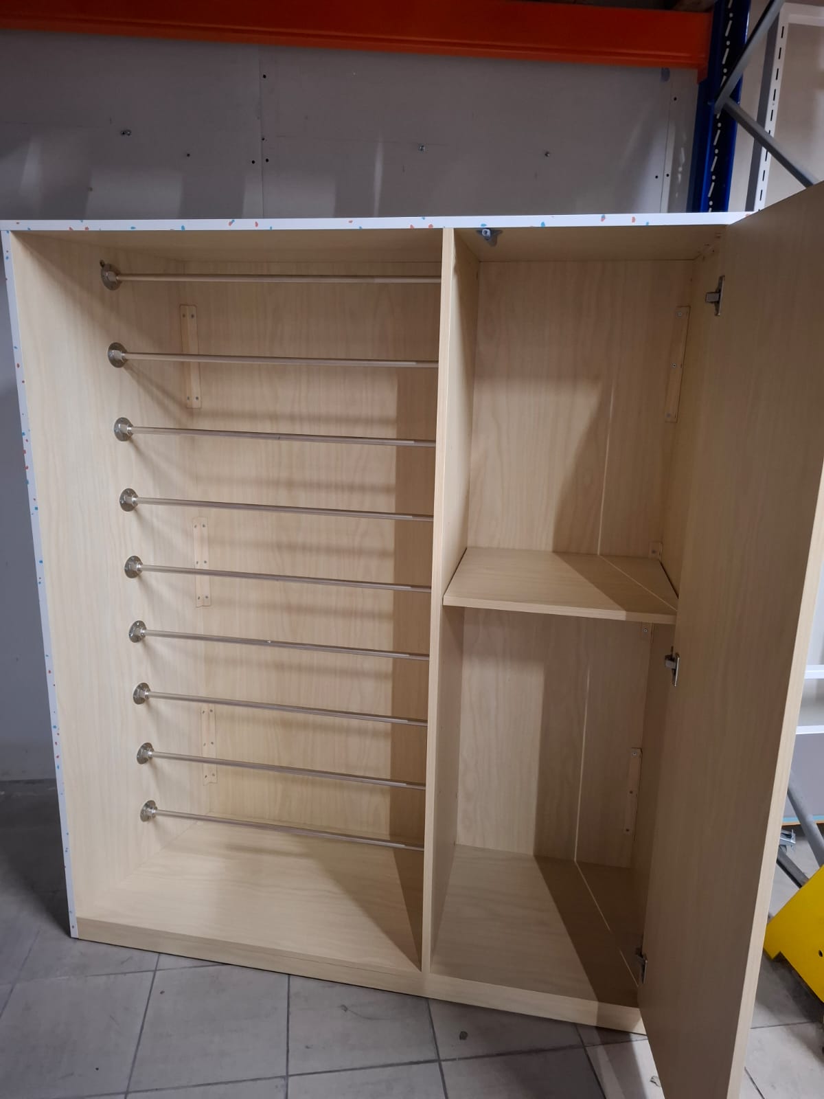 Meuble penderie / rangement à cintres en bois – L150 cm