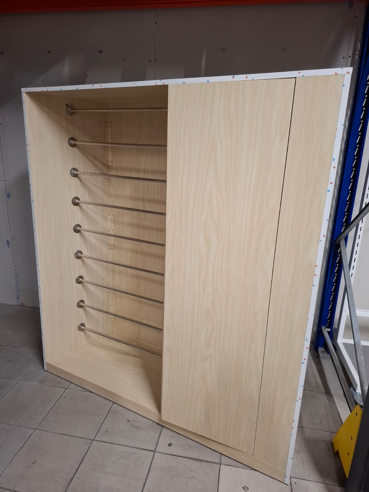 Meuble penderie / rangement à cintres en bois – L150 cm