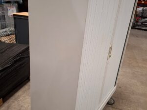 Armoire de bureau métallique grise sur roulettes – L120,5 cm