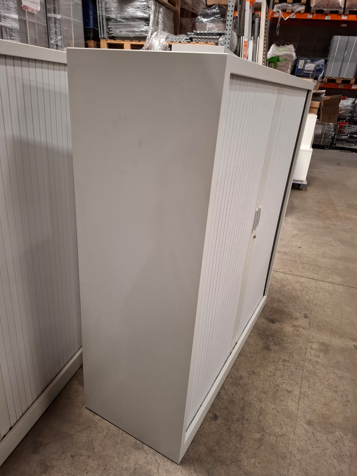 Armoire de bureau métallique grise sans clé – L120 cm