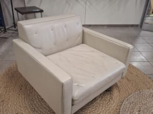 Fauteuil Ferrari Kennedee en cuir beige crème – Jean-Marie Massaud pour Poltrona Frau