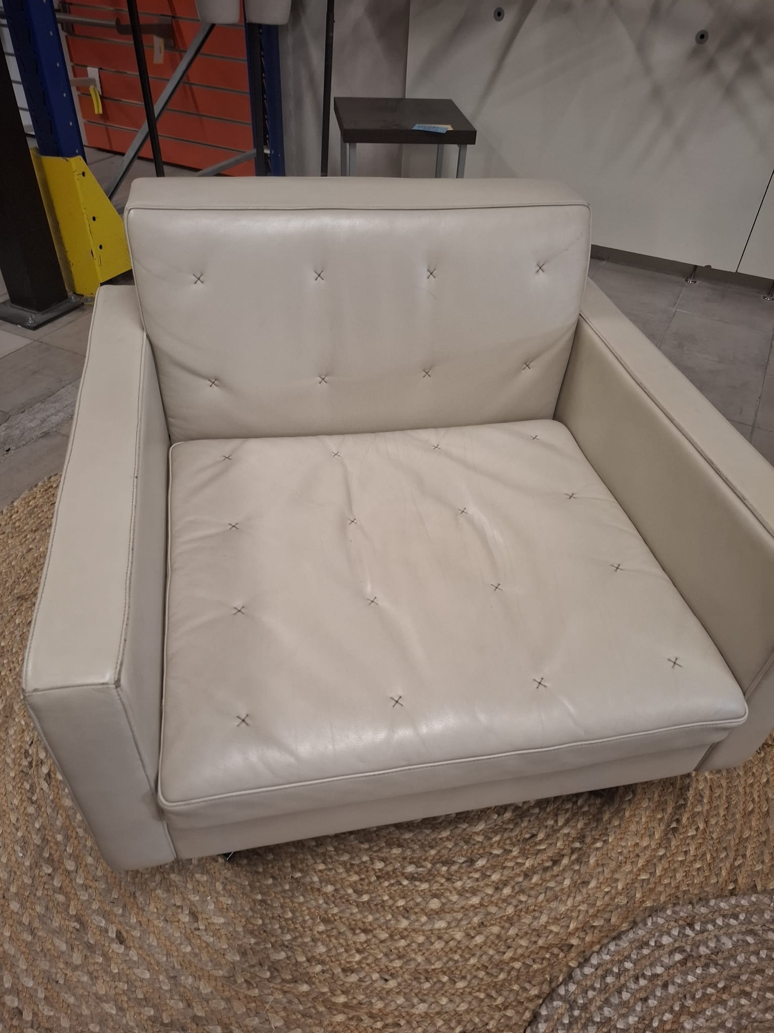 Fauteuil Ferrari Kennedee en cuir beige crème – Jean-Marie Massaud pour Poltrona Frau