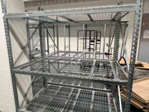 Rack de stockage métallique gris – H120 × P105 × L191 cm