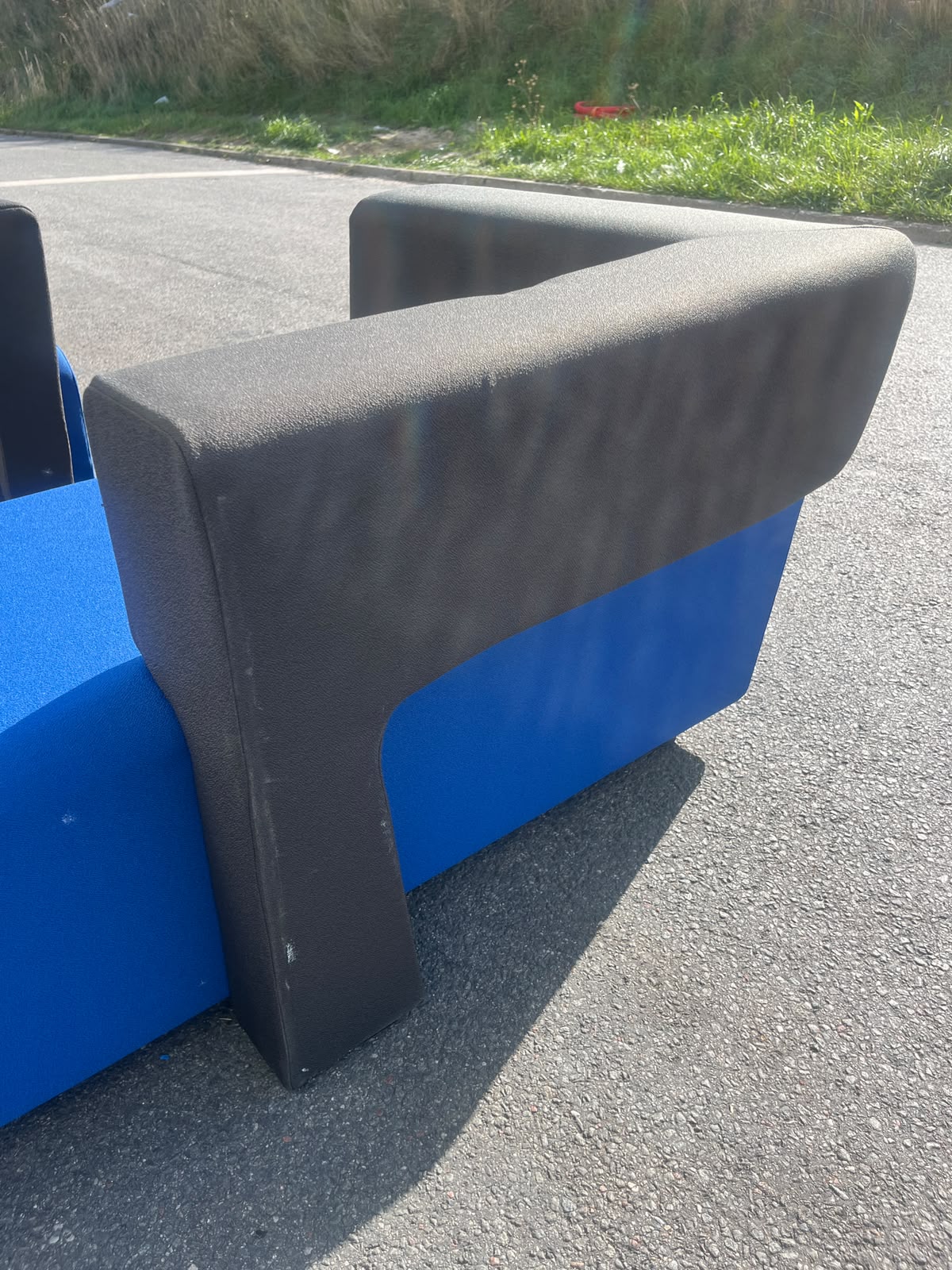 Banquette en tissu bleu et gris – L175 cm