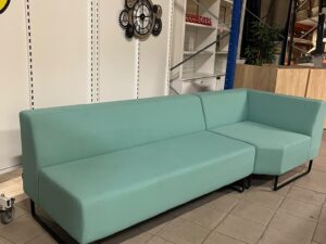 Canapé d’angle Haworth en tissu bleu turquoise – 2 parties
