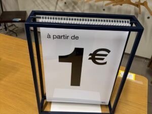 Pupitre support prix bleu et blanc métallique – H47,5 cm