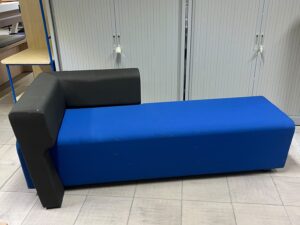 Banquette en tissu bleu et noir – L175 cm
