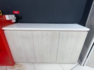 Comptoir de magasin avec arrière-comptoir – L264 cm