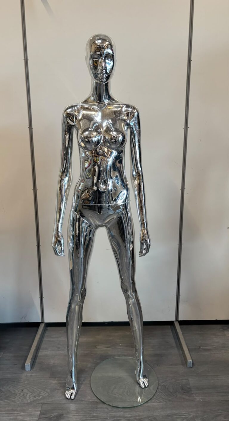 Mannequin femme complet argenté avec socle en verre – H184 cm