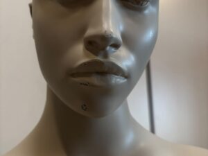 Mannequin femme Hans Boodt « Aya » – H174 cm