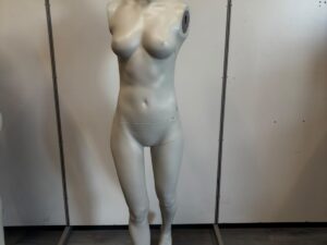 Mannequin femme Hans Boodt « Alma » – H174 cm