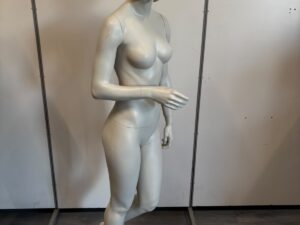 Mannequin femme Hans Boodt « Ellie » – H174 cm