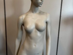 Mannequin femme Hans Boodt « Selène » – H179 cm