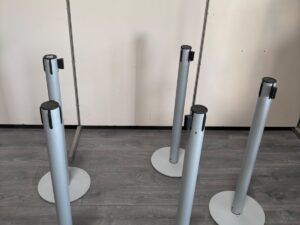 Lot de 5 poteaux de guidage à sangle – H96,5 cm