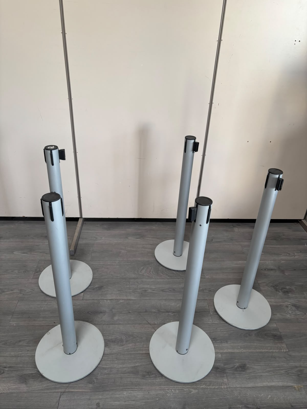 Lot de 5 poteaux de guidage à sangle – H96,5 cm