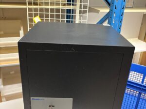 Coffre-fort Clubbsafes avec clé – H61 × L45 cm
