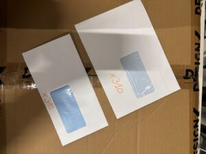 Carton de 625 enveloppes blanches – 310 grandes + 315 petites