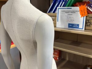 Mannequin femme complet avec habillage tissu beige – H180 cm