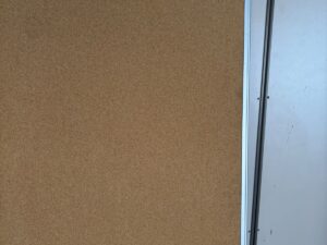 Tableau d’affichage en liège – L180 × H90 cm