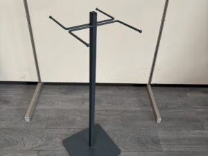 Présentoir porte-sacs métallique à 4 bras – H94,5 cm