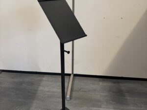 Pupitre de présentation métallique noir – H102 cm