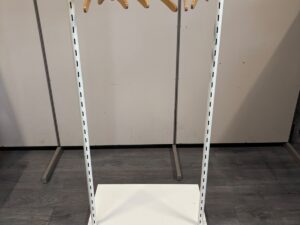 Portant à vêtements métallique blanc – H149,5 cm