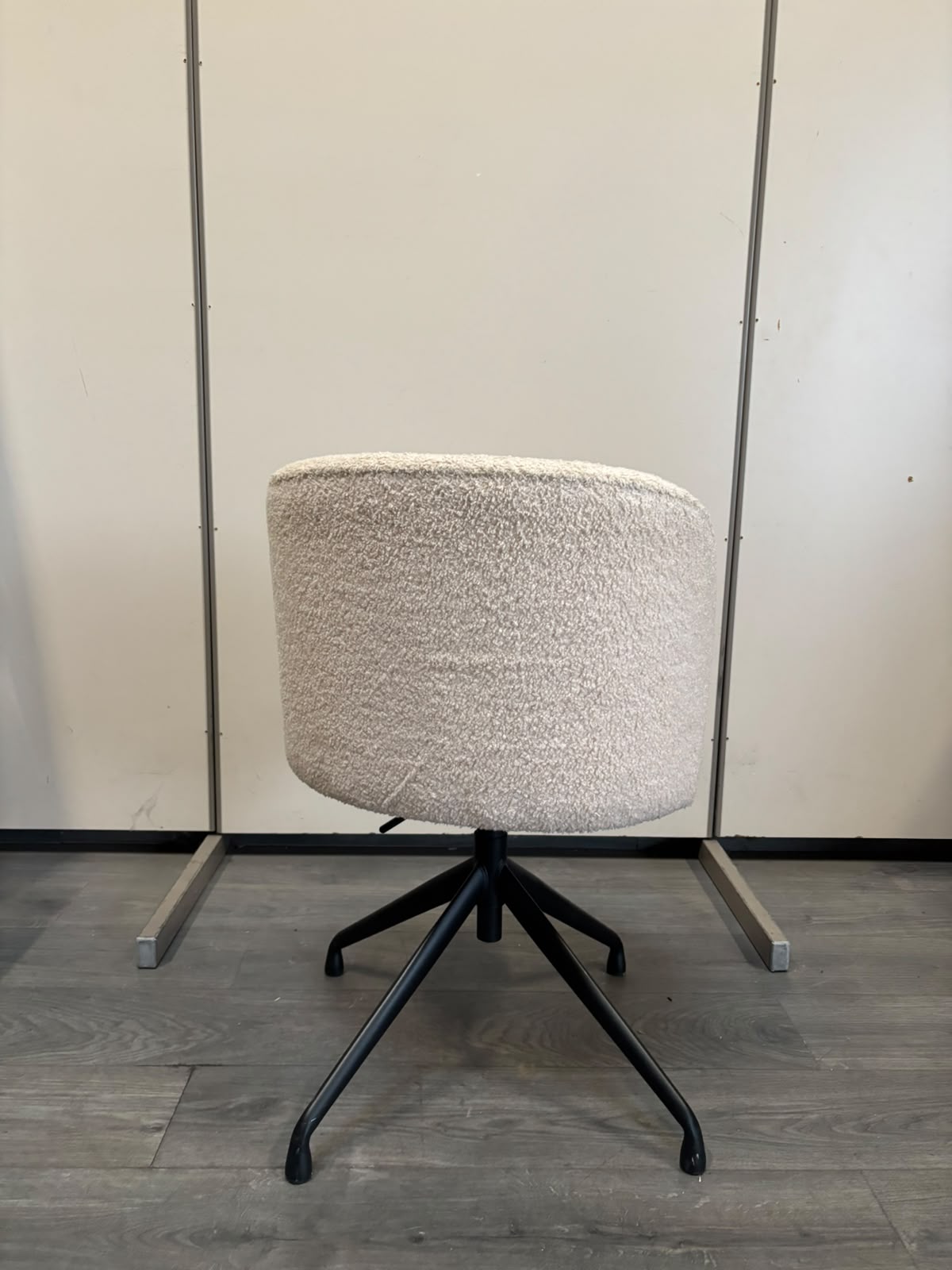 Chaise de bureau en tissu bouclette beige – Hauteur réglable