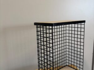 Niche décorative en métal noir et bois – L29,5 cm