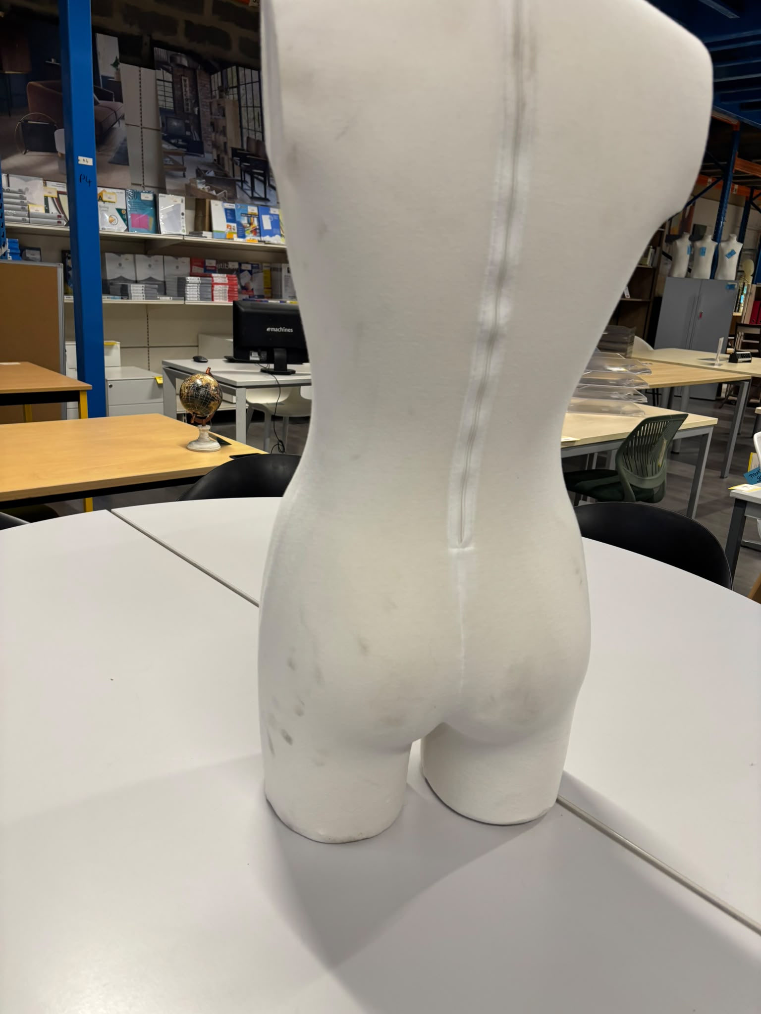 Buste mannequin femme demi-cuisse blanc – H82 cm