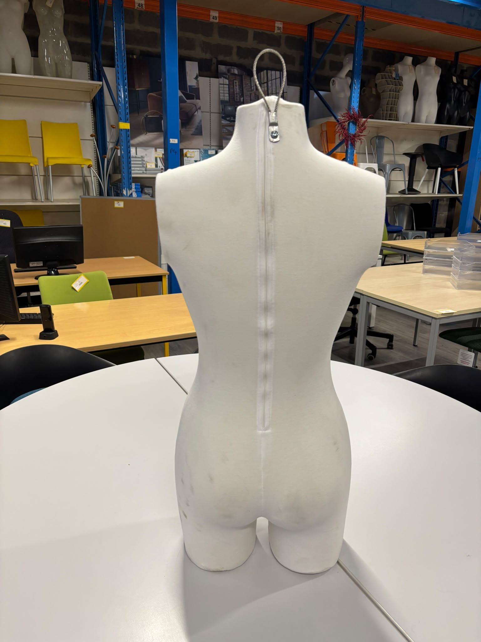 Buste mannequin femme demi-cuisse blanc – H82 cm