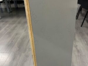 BER – Parquet stratifié Pergo gris 20 x 121 cm