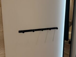 Lot de 3 cabines d’essayage avec miroirs LED et patères murales – L3 m