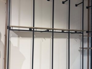Lot de 5 – Mural métallique noir – H353 cm