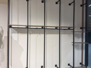 Lot de 5 – Mural métallique noir – H353 cm