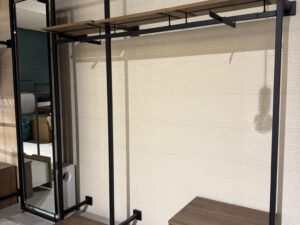 Lot de 3 – Mural métallique noir L255 cm